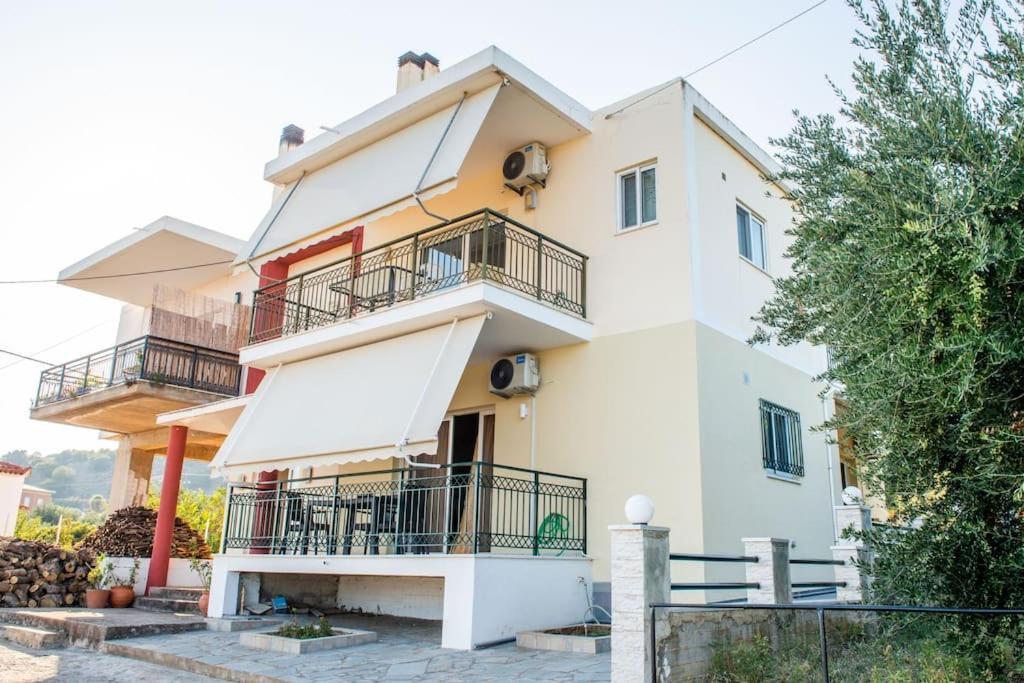 Όμορφο Παραθασυγκρότημα Ενοικιαζόμενων Καταλυμάτων Ως Ολόκληρος Χώρος - Chrani, Ελλάδαλάσσιο Διαμέρισμα المظهر الخارجي الصورة